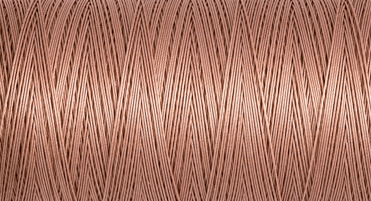 Gütermann Hand Quilting Thread: 200m