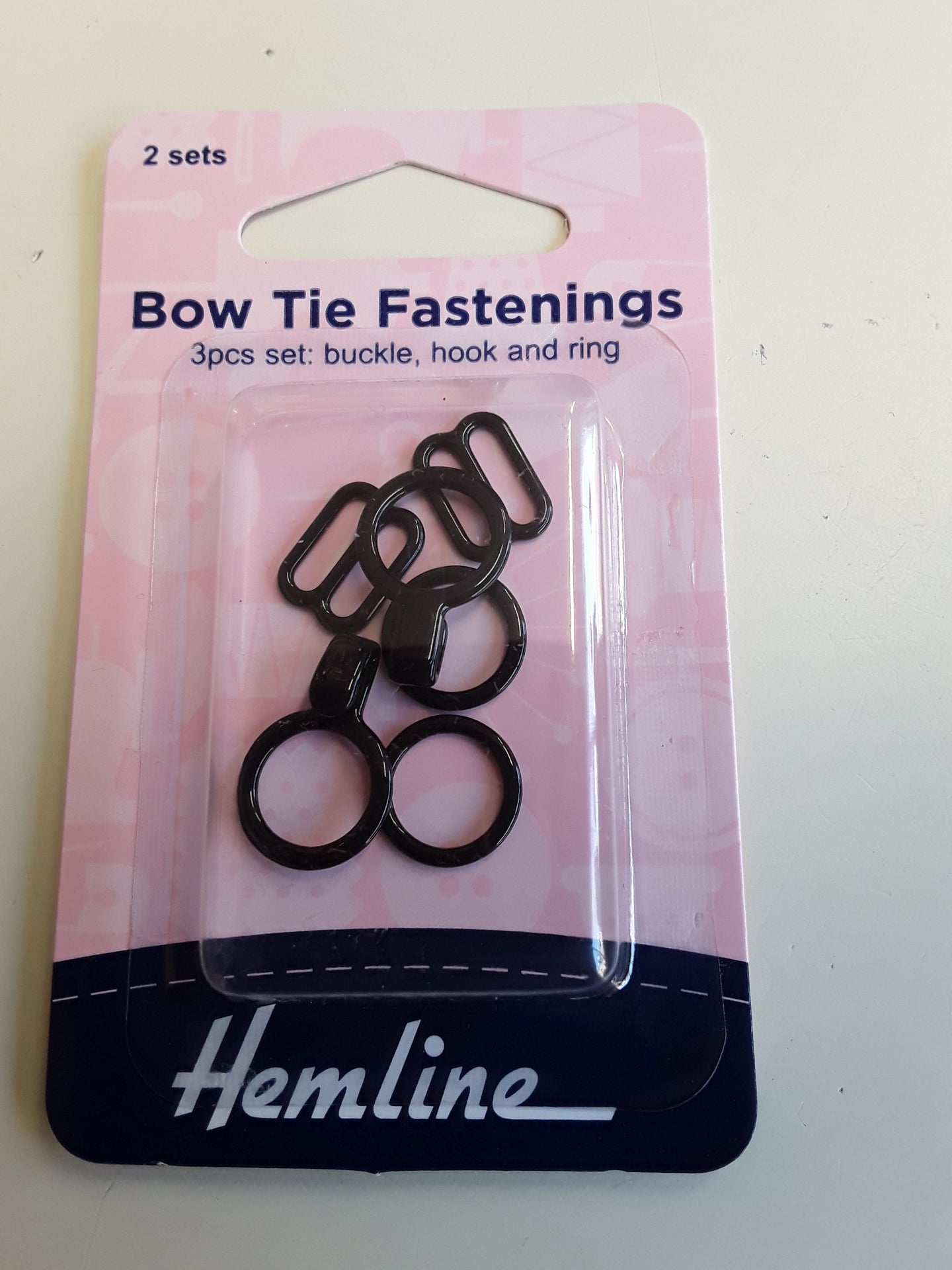 Bow Tie Fastening