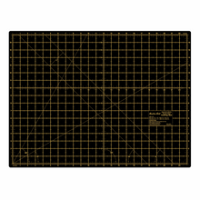 Load image into Gallery viewer, Hemline Gold Cutting Mat